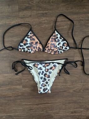Amuse Society Leopard-Print Bikini Set with Black Trim - Tan & Black M